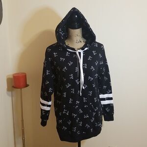 NWT No Boundaries black with white Cat faces Hoodie size Small (3-5)